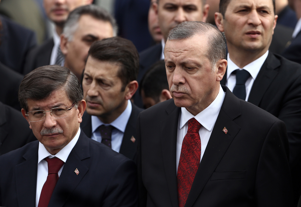 Ahmet Davutoglu et Recep Tayyip Erdogan.