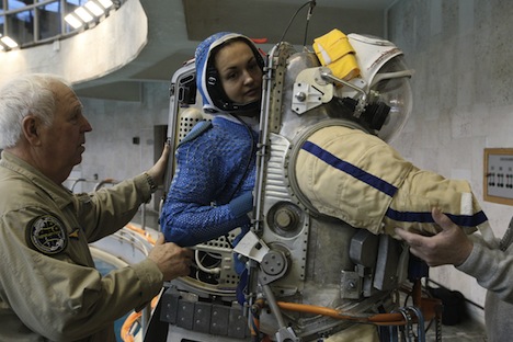 Jelena Serova tijekom priprema za let u svemir u Zvjezdanom Gradu pored Moskve. Izvor: RIA „Novosti“ / Ruslan Krivobok.