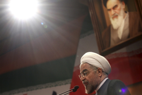  “Os direitos do Irã e seus interesses nacionais, incluindo o direito de usar a energia atômica para fins pacíficos no âmbito dos acordos internacionais, bem como o enriquecimento de urânio no país, representam uma ‘linha vermelha’ para nós”, disse o presidente Rohani Foto: AP