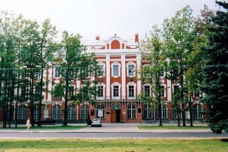 Zgrada sveučilišta u Sankt-Peterburgu gdje je predavao Jagić. Fotogragija iz slobodnih izvora