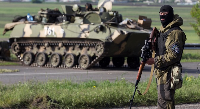 Ukrajinski vojnik u okolini Slavjanska. Izvor: Reuters. 