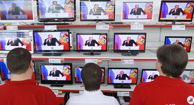 Mnogi se Rusi prvenstveno oslanjaju na televiziju kao izvor vijesti. Izvor: RIA Novosti