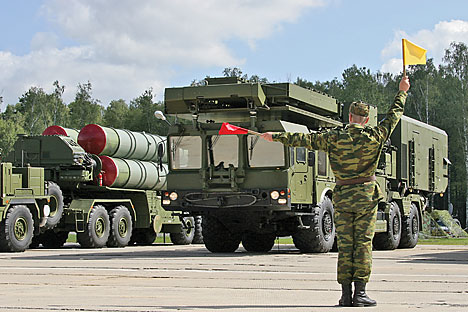 S-500 adalah sistem peluncur rudal generasi terbaru yang dapat melumpuhkan rudal balistik dan sasaran bergerak di udara secara terpisah. Foto: ITAR-TASS