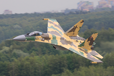 Kementerian Pertahanan Indonesia tengah mempertimbangkan opsi pembelian 16 pesawat tempur Su-35 dari Rusia. Foto: Sukhoi.org