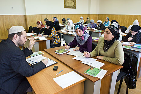 Saat ini terdapat sejumlah lembaga pendidikan keagamaan untuk umat muslim di Rusia, namun hanya beberapa dari mereka yang mendapat akreditasi penuh dari pemerintah. Foto: TASS