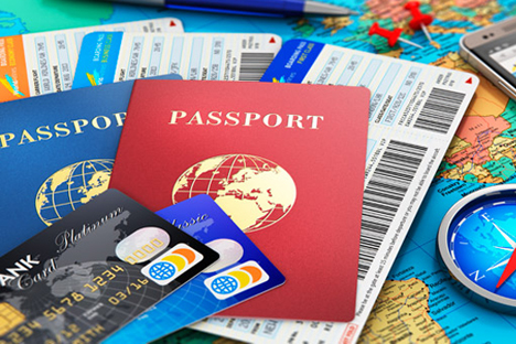 Orang asing harus mendaftarkan visa mereka dalam waktu tujuh hari kerja setelah tiba di Rusia di luar hari libur dan akhir pekan.