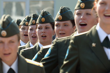 Sejauh ini Angkatan Laut Rusia hanya menempatkan perempuan di unit-unit tertentu saja.