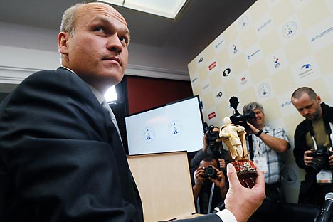Former chess player Andrei Filatov at a press conference in Moscow's Tretyakov Gallery for the upcoming FIDE world chess championship match between defending Indian champion Viswanathan Anand and his Israeli challenger Boris Gelfand. Source: ITAR-TAS