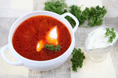 Borsch is widely considered to be the king of Russian soups. Source: Lori / Legion Media