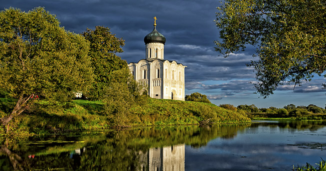 One of Vladimir's most iconic churches - Church of The Intercession on the Nerl River. Source: Lori/Legion-Media