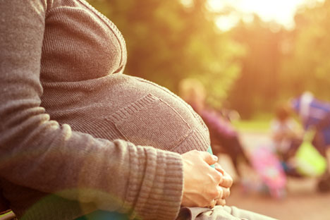 In most regions of Russia, mothers-to-be receive public assistance for prevention of Rh-incompatibility. Source: Shutterstock