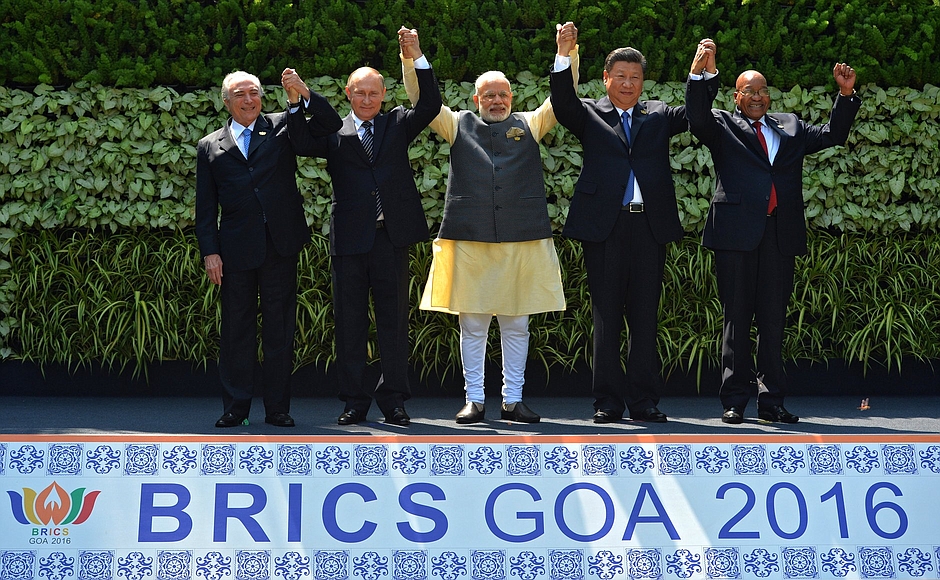 I leader dei Paesi Brics riunitisi a Goa, in India. 