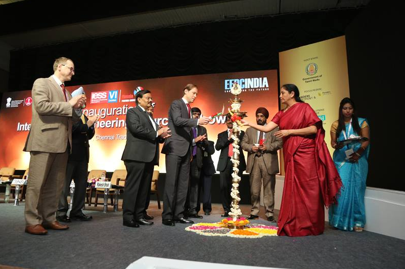 Nirmala Sitharaman and Denis Manturov light the lamp jointly at the IESS in Chennai. Source: Embassy of India in Russia
