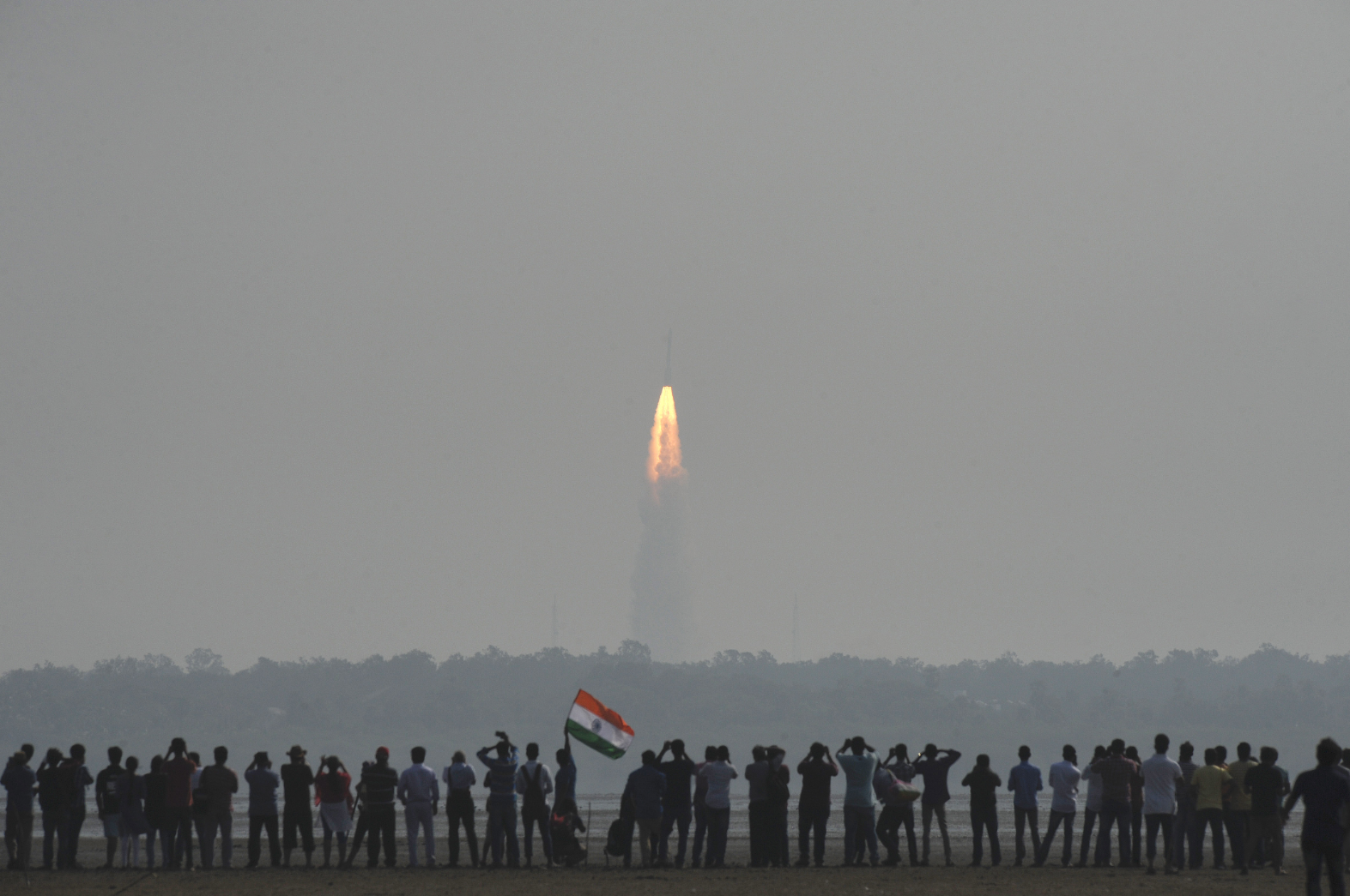 Launch of PSLV-C37 carrying 104 satellites near the spaceport of Sriharikota, Andhra Pradesh. Source: Zuma/Global Look Press