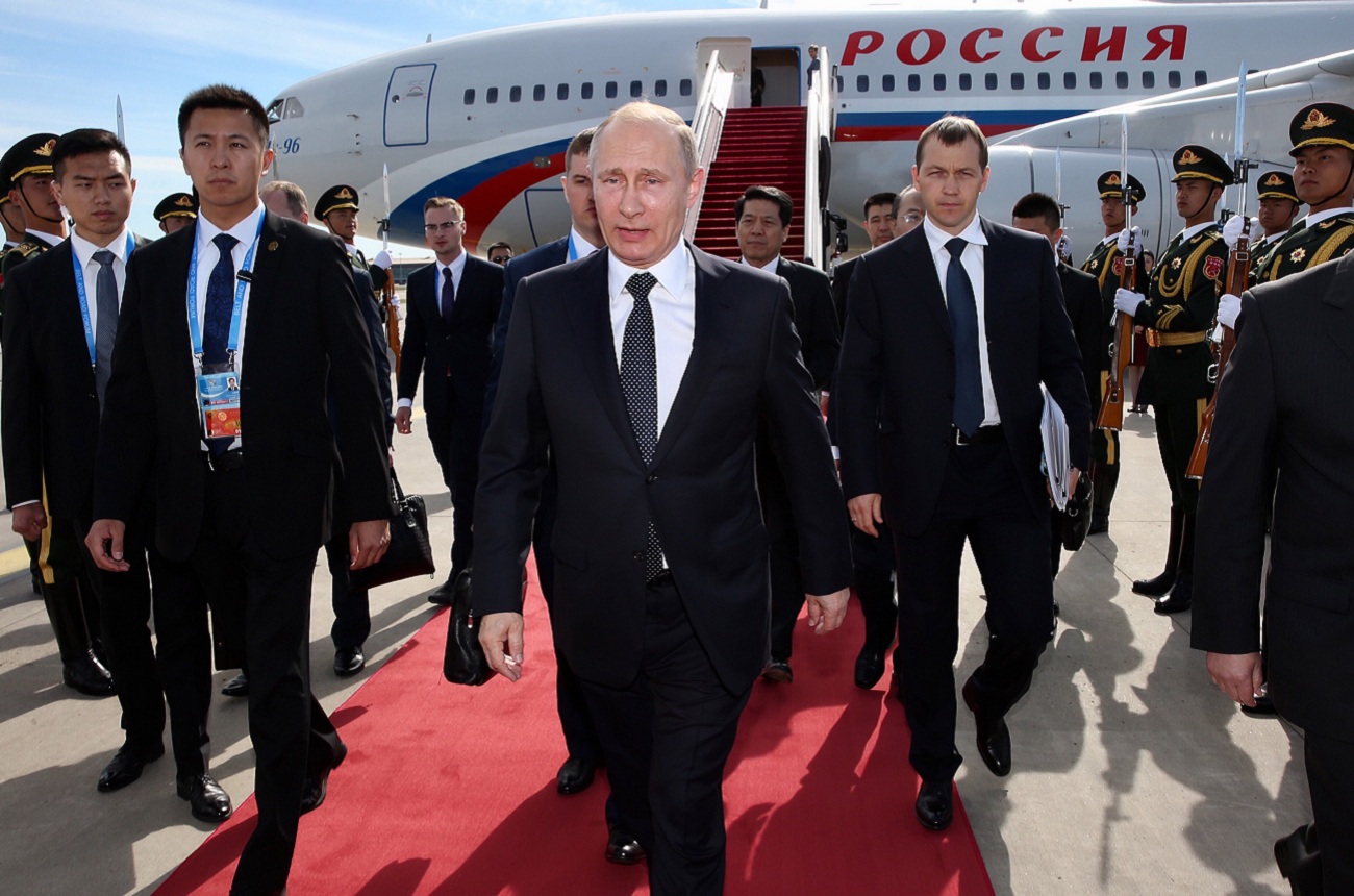 Predsednik Rusije Vladimir Putin ob prihodu na Kitajsko, kjer se je udeležil foruma En pas - ena pot.