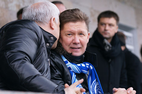 Il presidente di Gazprom, Aleksei Miller, allo stadio con la sciarpa dello Zenit San Pietroburgo (Foto: Photoxpress)