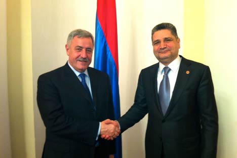 Il presidente della Provincia di Milano, Guido Podestà, insieme al primo ministro armeno Tigran Sargsyan (Foto: Ufficio Stampa)
