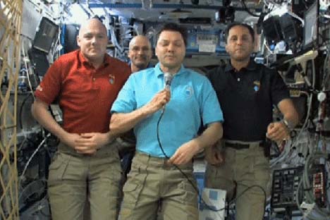 Un fermo immagine del video di saluto dalla Stazione Spaziale Internazionale ai partecipanti di Rio +20 (Fonte libera)