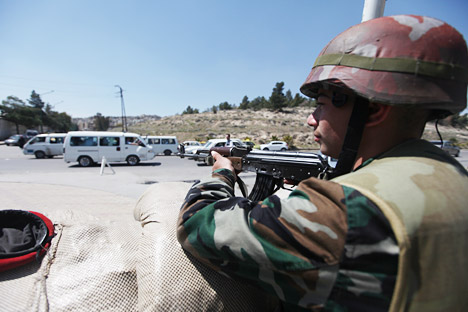 Check point militari in Siria dove è in corso una guerra civile (Foto: Rustam Buzanov / RIA Novosti)