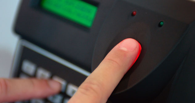 Una banca russa ha progettato degli sportelli automatici dove i clienti possono prelevare identificandosi con le impronte digitali (Foto: Alamy/Legion Media)