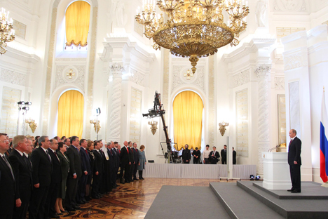 Il Presidente russo Vladimir Putin durante il suo discorso in Parlamento (Foto: Ria Novosti)
