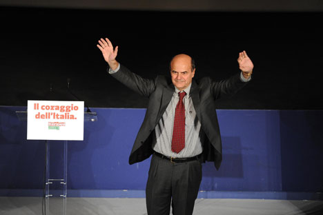 Vittoria schiacciante di Pierluigi Bersani, che a Mosca ha ottenuto 35 preferenze sui 38 votanti recatisi al seggio (Foto: Itar-Tass)  