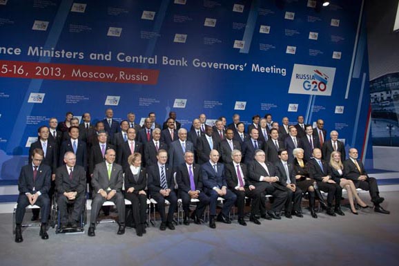 Foto di gruppo dei ministri delle Finanze del G20 e dei governatori delle banche centrali a Mosca (Foto: Ricardo Marquina Montañana/Russia Oggi)