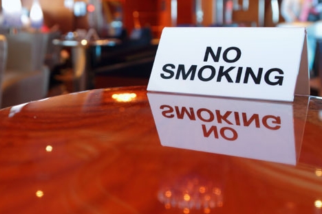 Tempi duri per i fumatori in Russia: a partire dall'estate 2013 sarà vietato fumare in moltissimi luoghi pubblici (Foto: Lori / Legion Media)