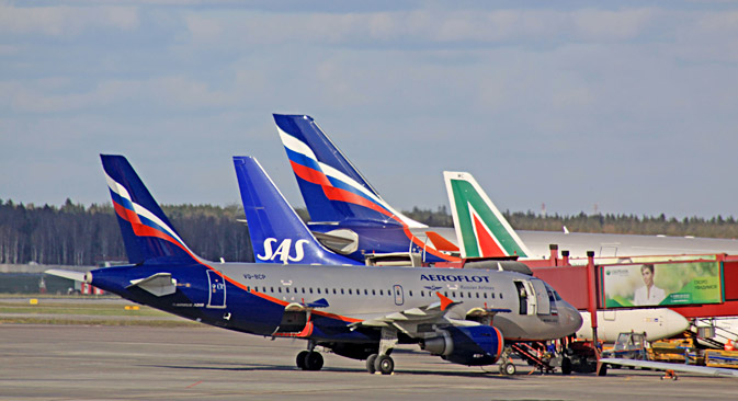 Aerei Alitalia e Aeroflot in pista (Foto: Alamy/Legionmedia)