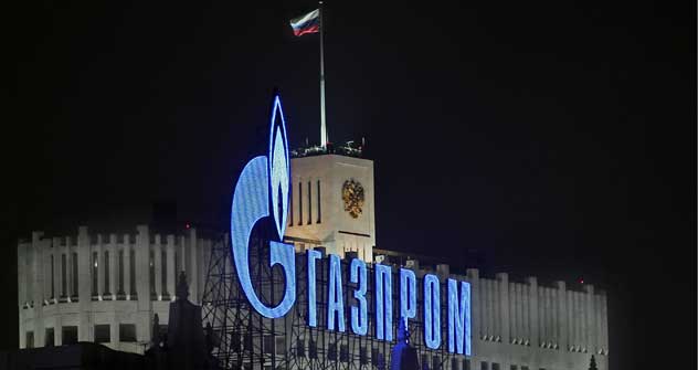 Il colosso del gas russo Gazprom, al Forum Economico di San Pietroburgo, ha accettato la richiesta di uno sconto sul prezzo delle forniture a Eni (Foto: Itar-Tass)
