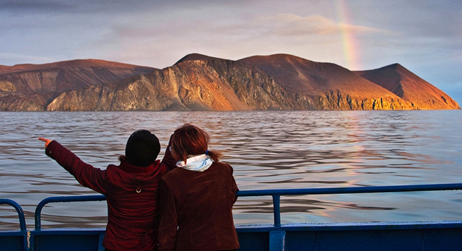 Arcobaleno sulla Baia della Provvidenza, nel Mare di Bering, nell'Est della Chukokta (Foto: Andrey Stepanov / stan-d-art.ru)