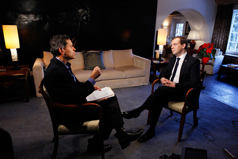 Il primo ministro Dmitri Medvedev nel corso di un'intervista Tv (Foto: Dmitry Astakhov / RIA Novosti)