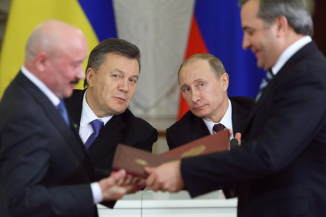 Crescono le domande degli esperti sul "prezzo" del salvataggio dell'Ucraina (Fonte: Reuters)