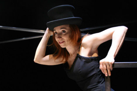 Nina, spettacolo liberamente ispirato a “Il gabbiano” di Anton Cechov, in scena al Teatro Libero di Milano dall’1 al 6 aprile 2014 (Foto: Ufficio Stampa)