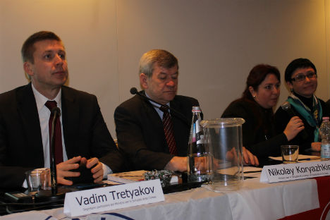 Il tavolo dei relatori (Foto: Evgeny Utkin)