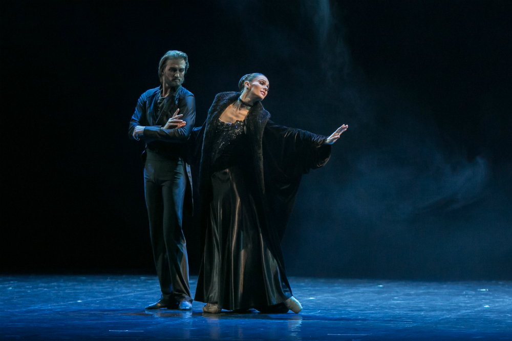 Nella sua carriera Mariya Abashova ha interpretato Anna Karenina circa 200 volte. In questa foto, una scena del balletto “Anna Karenina” del Boris Eifman Ballet