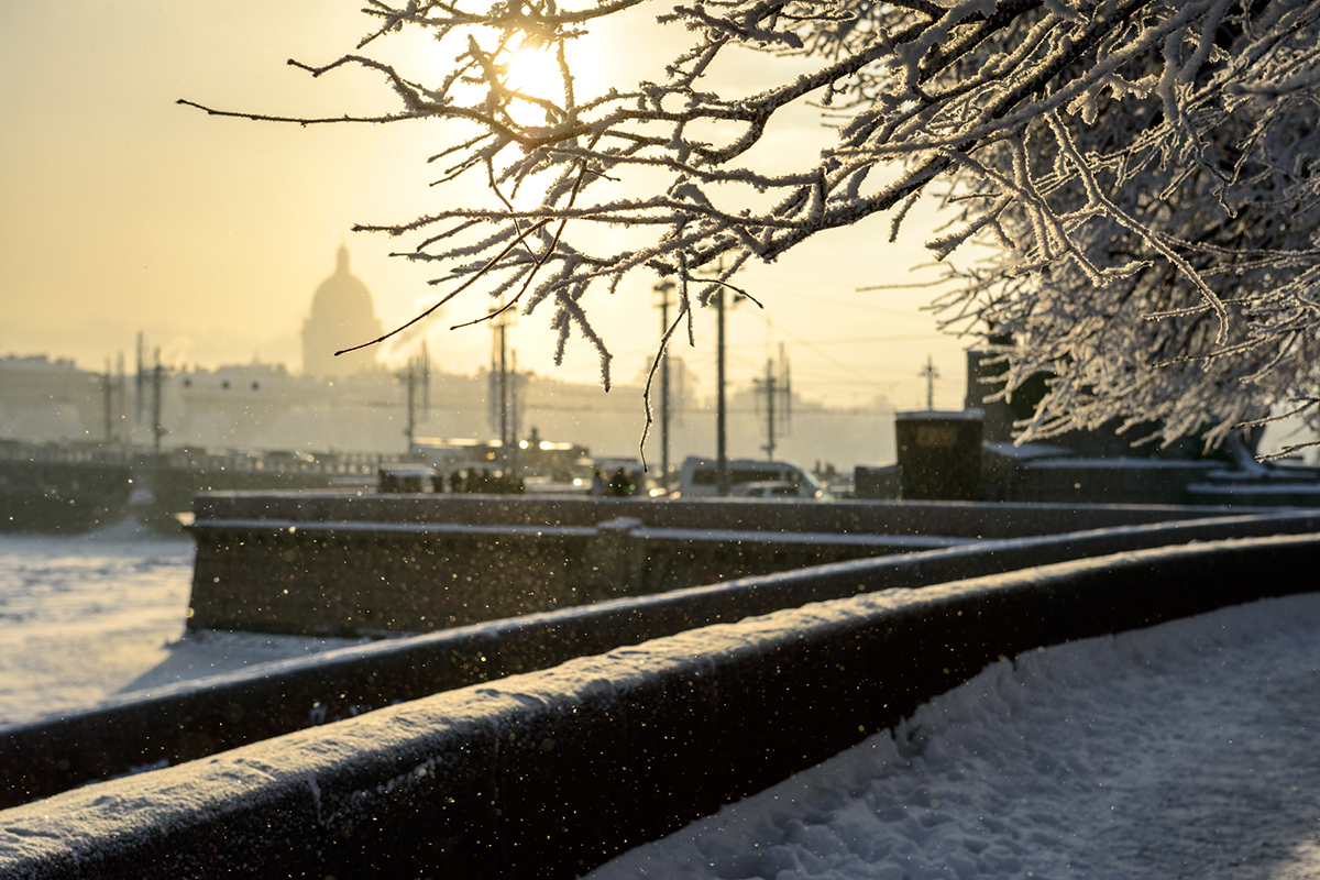 O fotógrafo faz inúmeros registros durante suas viagens pela Rússia e ao redor do mundo. // São Petersburgo sob neve