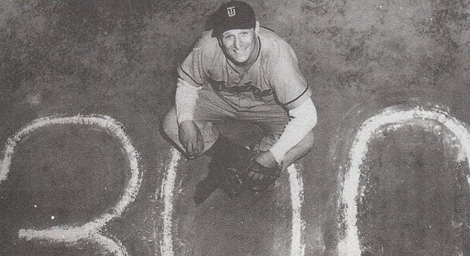 『20世紀のプロ野球名選手100人』　写真提供：wikipedia.org