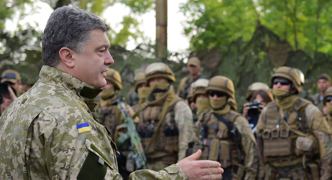 ウクライナ南東部での軍による激しい作戦が止まなければ、義勇軍はいかなる対話のテーブルにもつかないだろう。＝タス通信