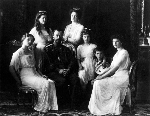 Nicolas II Romanov and his wife Alexandra with children (pictured L-R): Alexei, Maria, Tatiana, Olga, Anastasia. Source: Getty Images/Fotobank