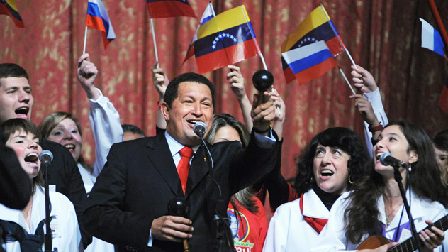 Во една пригода Чавез го нарече претседателот на САД кловн, а неговиот претходник Буш ѓавол. Извор ИТАР-ТАСС.