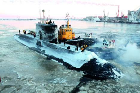 Средствата за разбивање мраз што денес ги поседуваат подморниците не овозможува тие да изнурнат брзо и без оштетување на трупот. Фотографија: Александар Емељаненков.