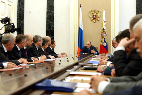 Владимир Путин претседава со седницата на Советот за безбедност на Руската Федерација. Извор: ИТАР-ТАСС