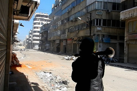 Борац сиријске опозиције у Хомсу. Извор: Бо Јасер.