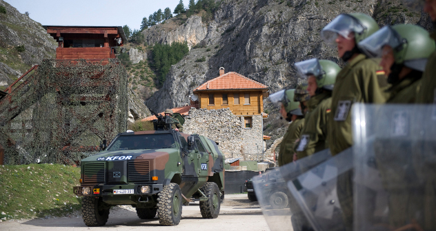 На Косову ће остати мисија за надгледање поштовања закона и владавине права (EULEX) која је формирана под покровитељством ЕУ, као и контингент КФОР-а под командом НАТО-а. Извор: Reuters / Vostock-Photo.