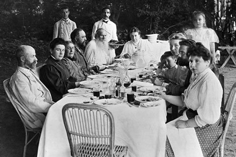 Nakon duhovne preobrazbe oca obitelji, uobičajene kulinarske navike Tolstojevih znatno su se promijenile. Izvor: RIA Novosti