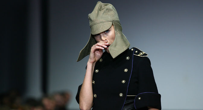 Капе „буђоновке“ су и даље модни хит у Русији. Извор: ИТАР-ТАСС.