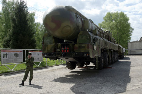 Ракетни комплекс „Топољ РТ-2ПМ“ (по класификацији НАТО-а SS-25). Извор: РИА „Новости“.