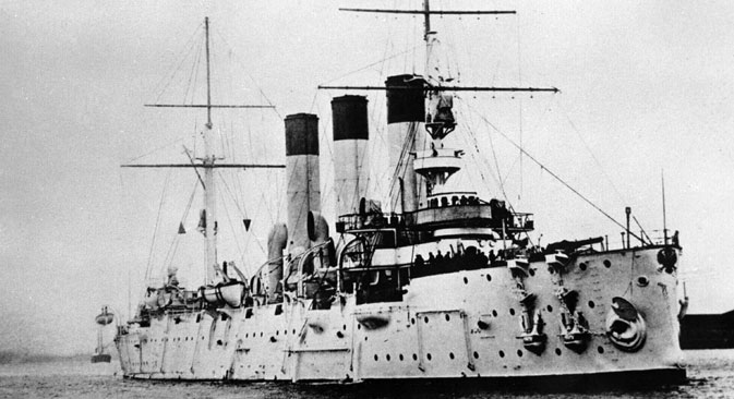 „Аурора“ је позната као један од најважнијих симбола Револуције 1917. Сматра се да је управо плотун испаљен са овог брода дао револуционарима знак за јуриш на Зимски дворац. Извор: РИА „Новости“.