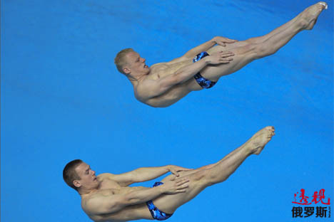 Dupla Iliá Zakharov e Evguêni Kuznetsov também promete nos saltos ornamentais em Barcelona Foto: RIA Nóvosti